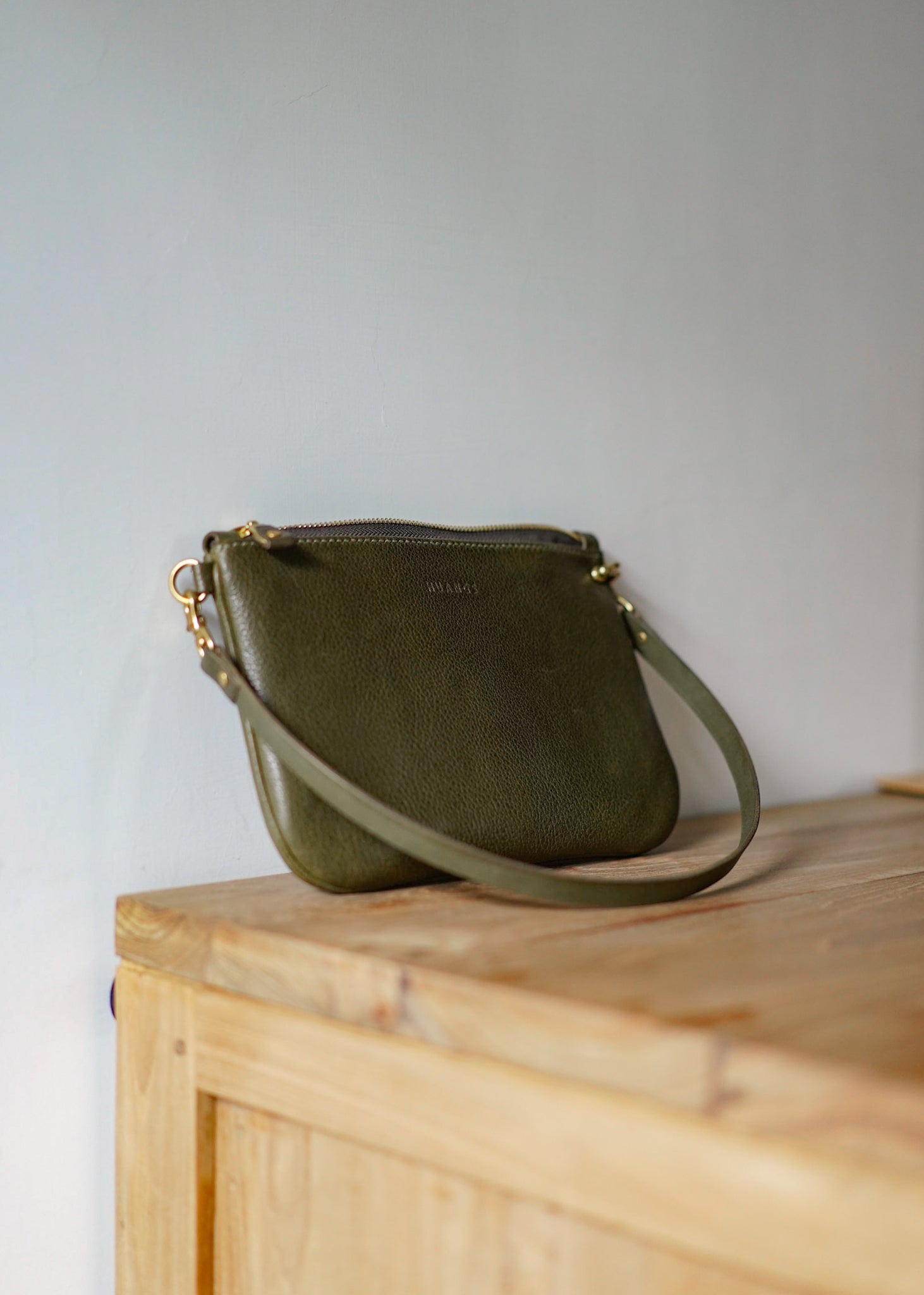 肩背流蘇包 FRINGED BAG