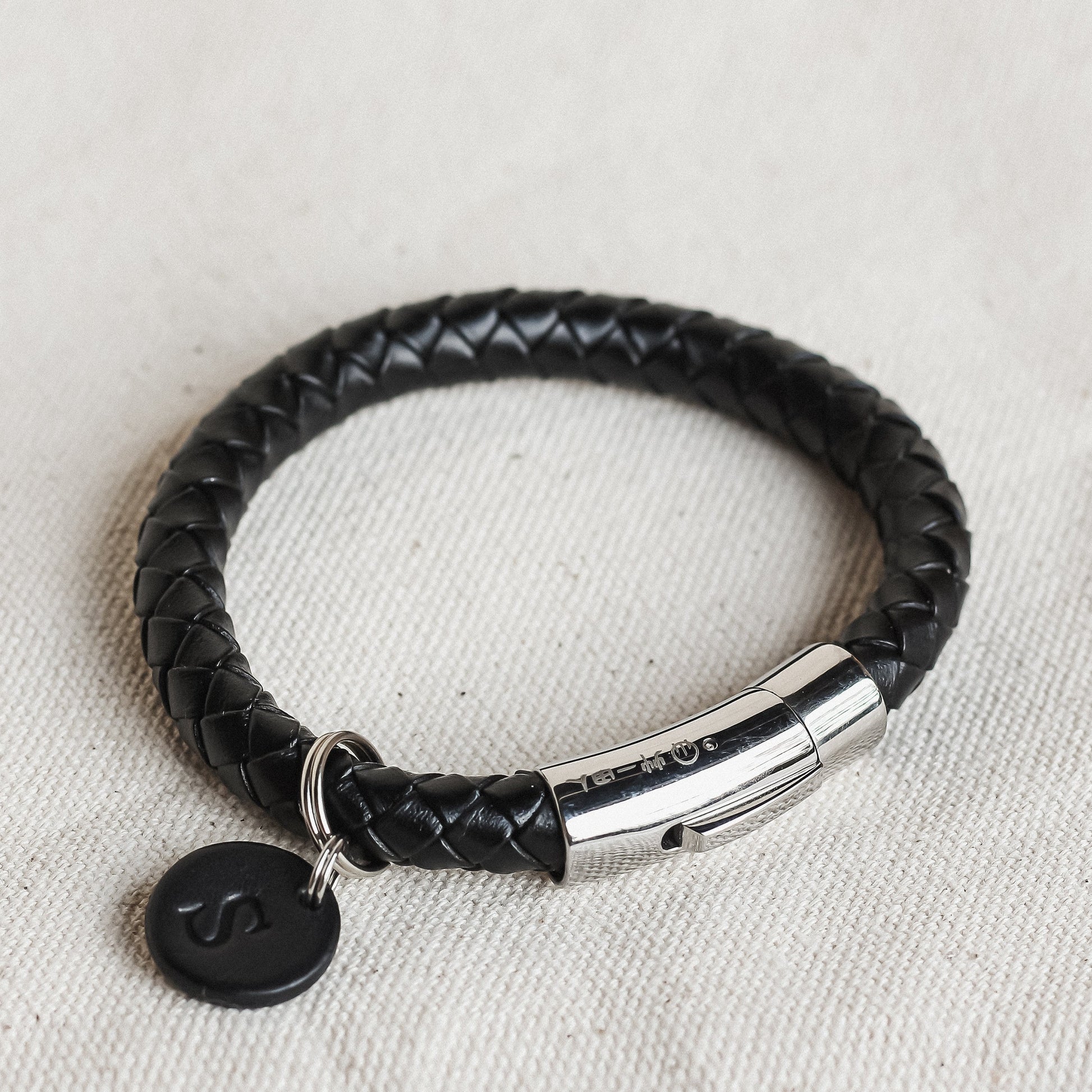 編織手環吊牌款 WOVEN 8mm BRACELET WITH TAG - HUANGS
