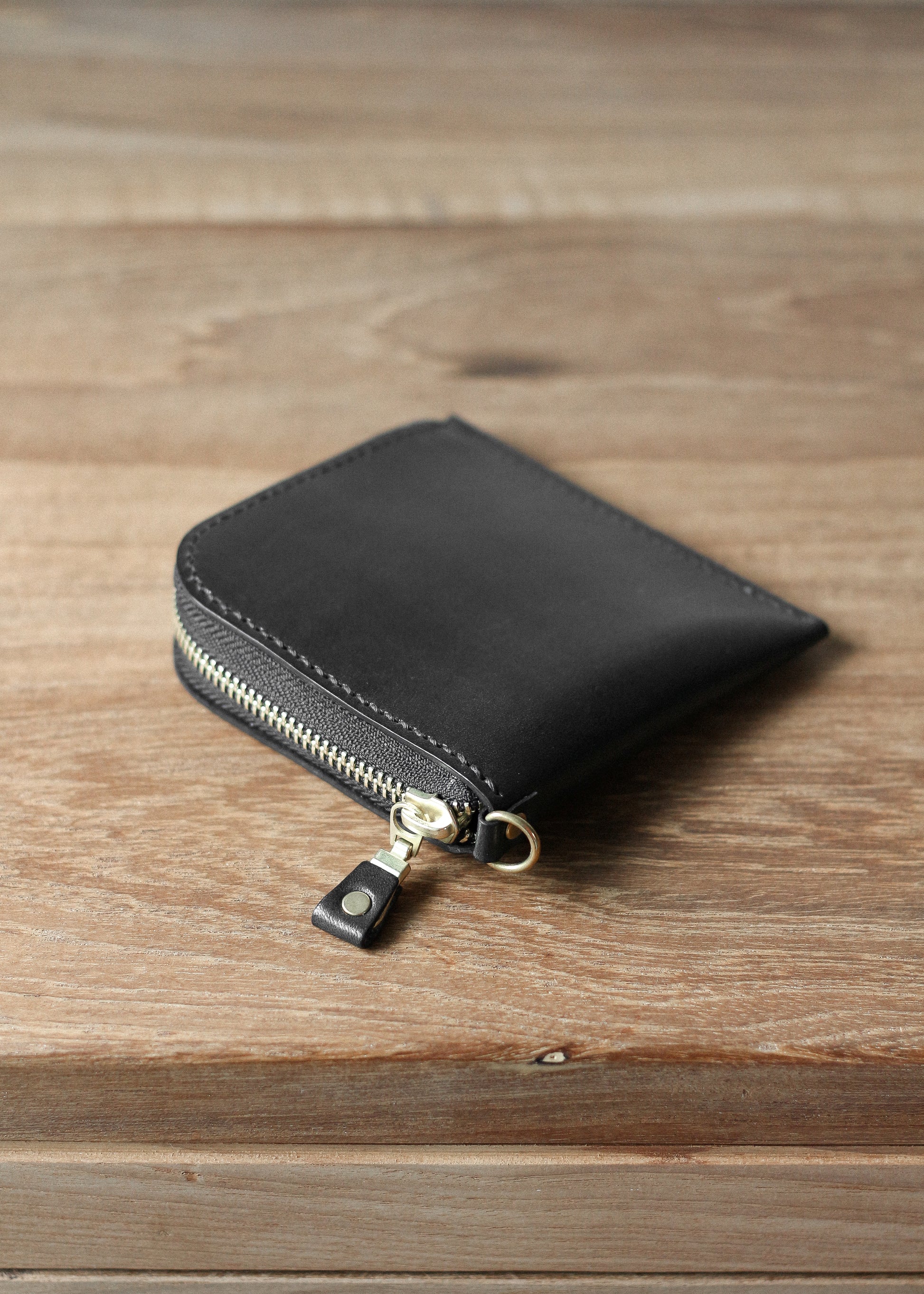 方形拉鍊皮夾 SQUARE ZIPPER WALLET - HUANGS
