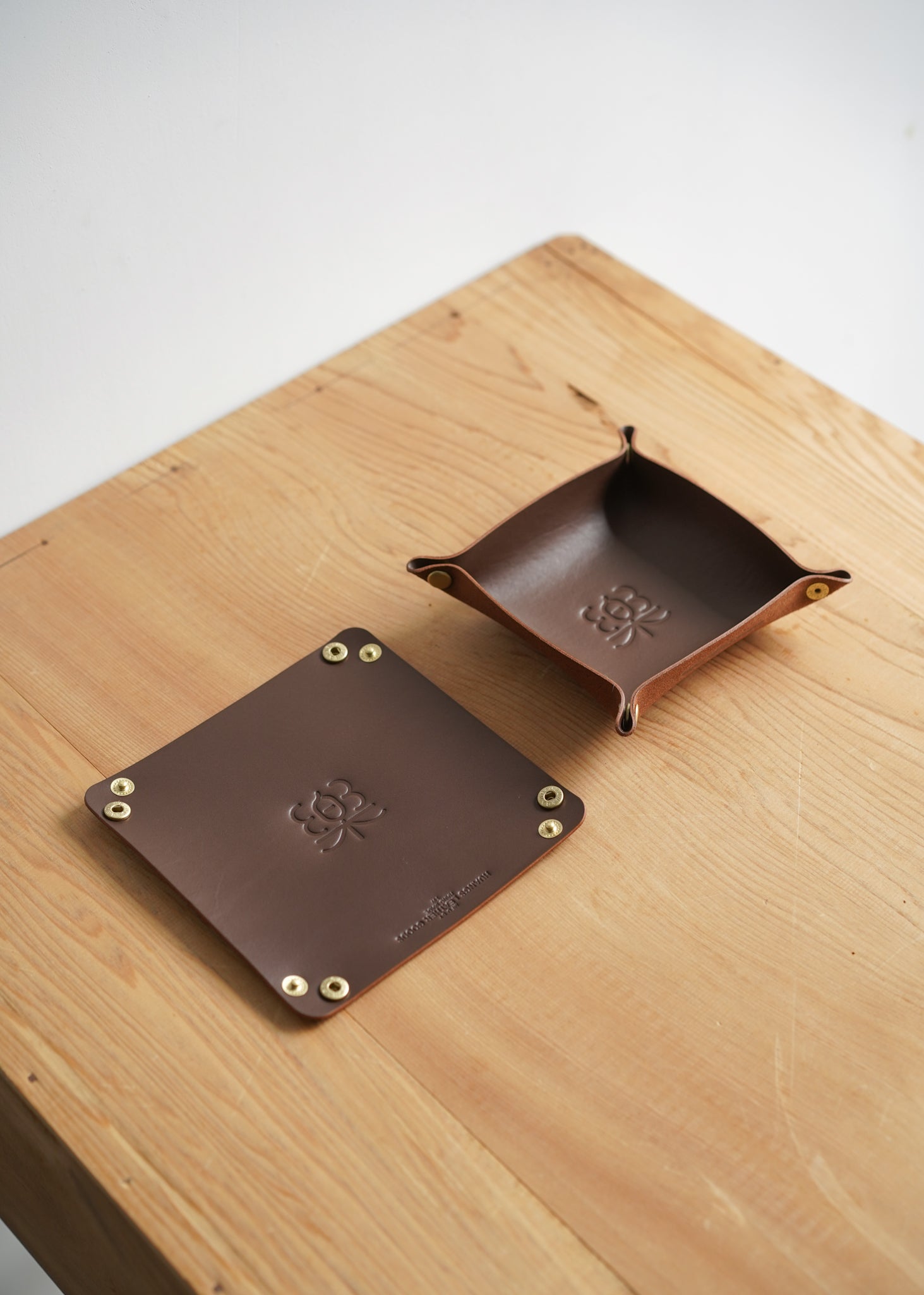 皮革製物盤 LEATHER VALET TRAY
